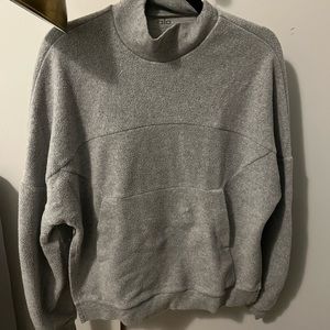 Alo comfy sweatshirt